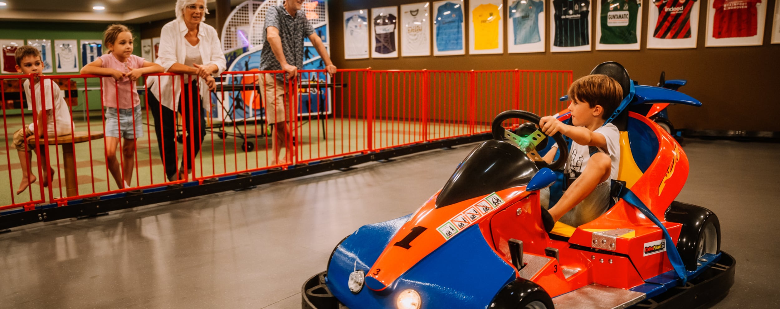 Elektrische Go-Kart-Bahn im Dilly Resort