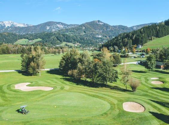 Golf im Aufwind: Warum immer mehr Menschen den Sport (neu) entdecken