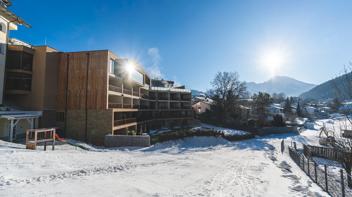 Dilly Resort Außenansicht Winter