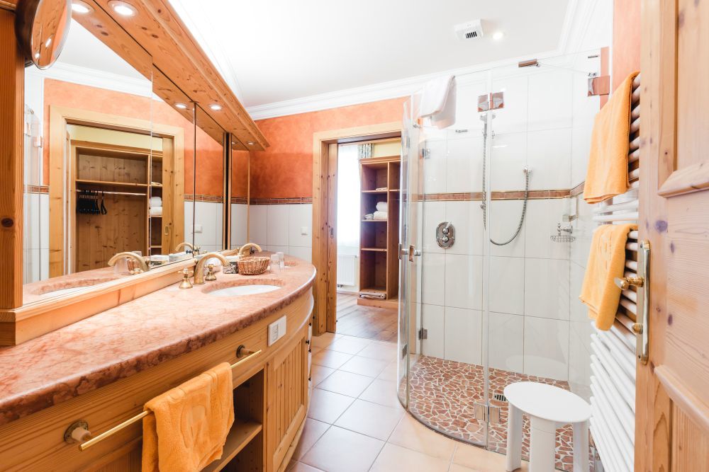 Badezimmer Junior Suite im Dilly Resort