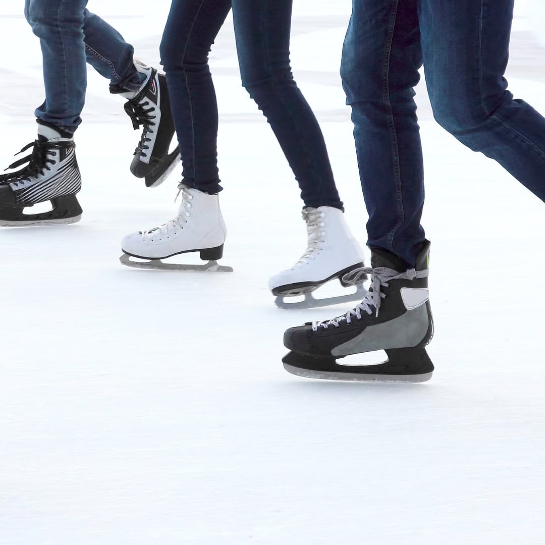 Kunst-Eislaufplatz direkt beim Hotel