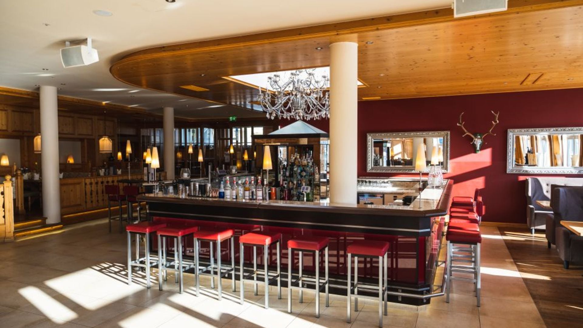 Hotelbar EN