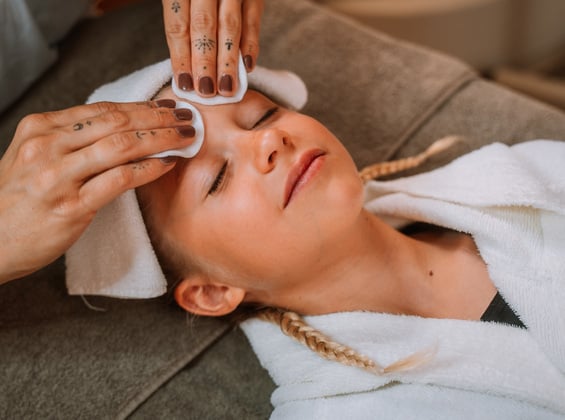 Gesichtsbehandlung Teenie im Dilly Resort