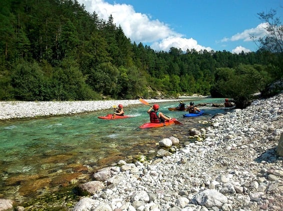 CANYONING