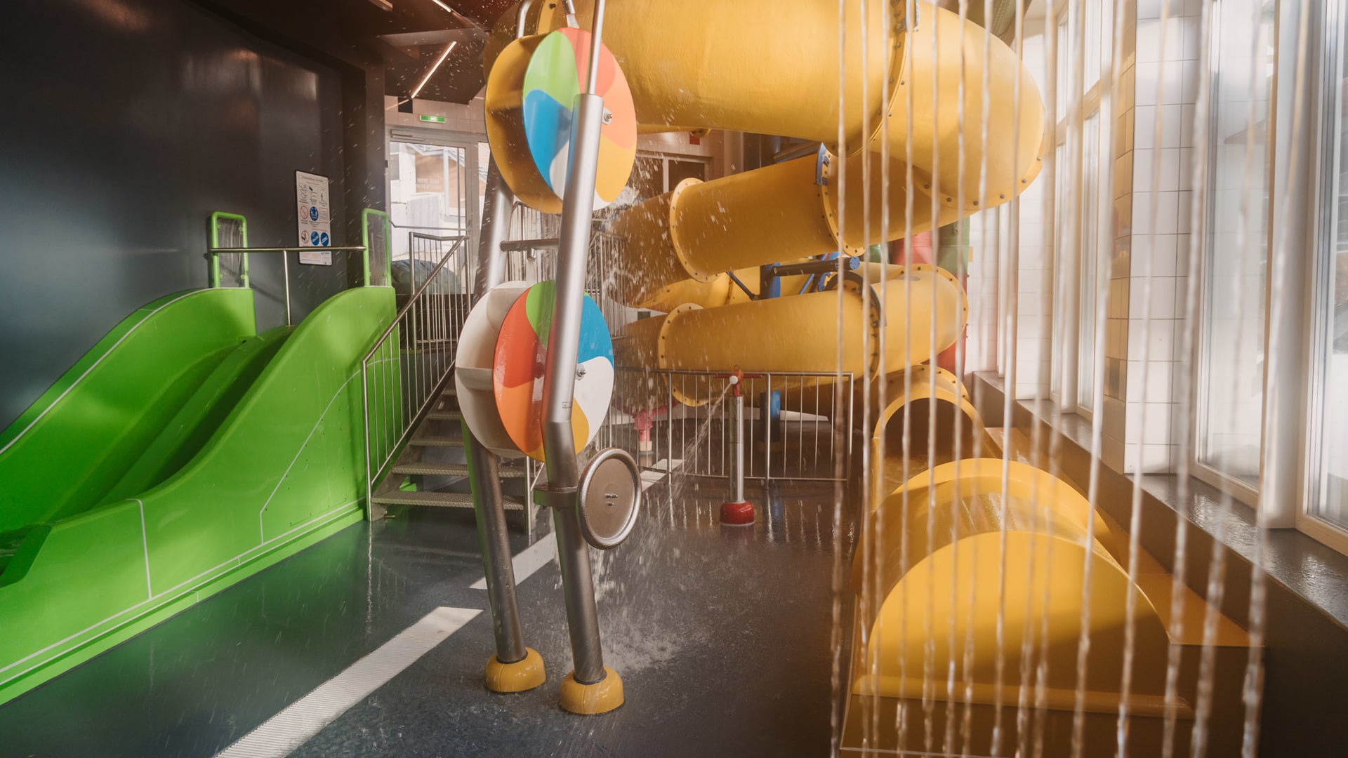Indoor Wasserspielplatz im Familienhotel OÖ
